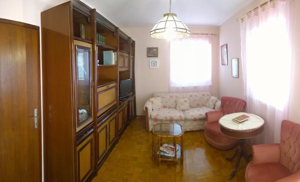 Apartments Free Parking Big Garden Peroj Room photo