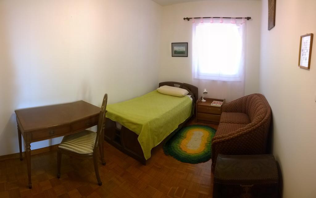 Apartments Free Parking Big Garden Peroj Room photo